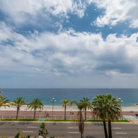 Le Maryland, Spacieux 2 Pieces Sur La Promenade Des Anglais - Vue Sur La Mer